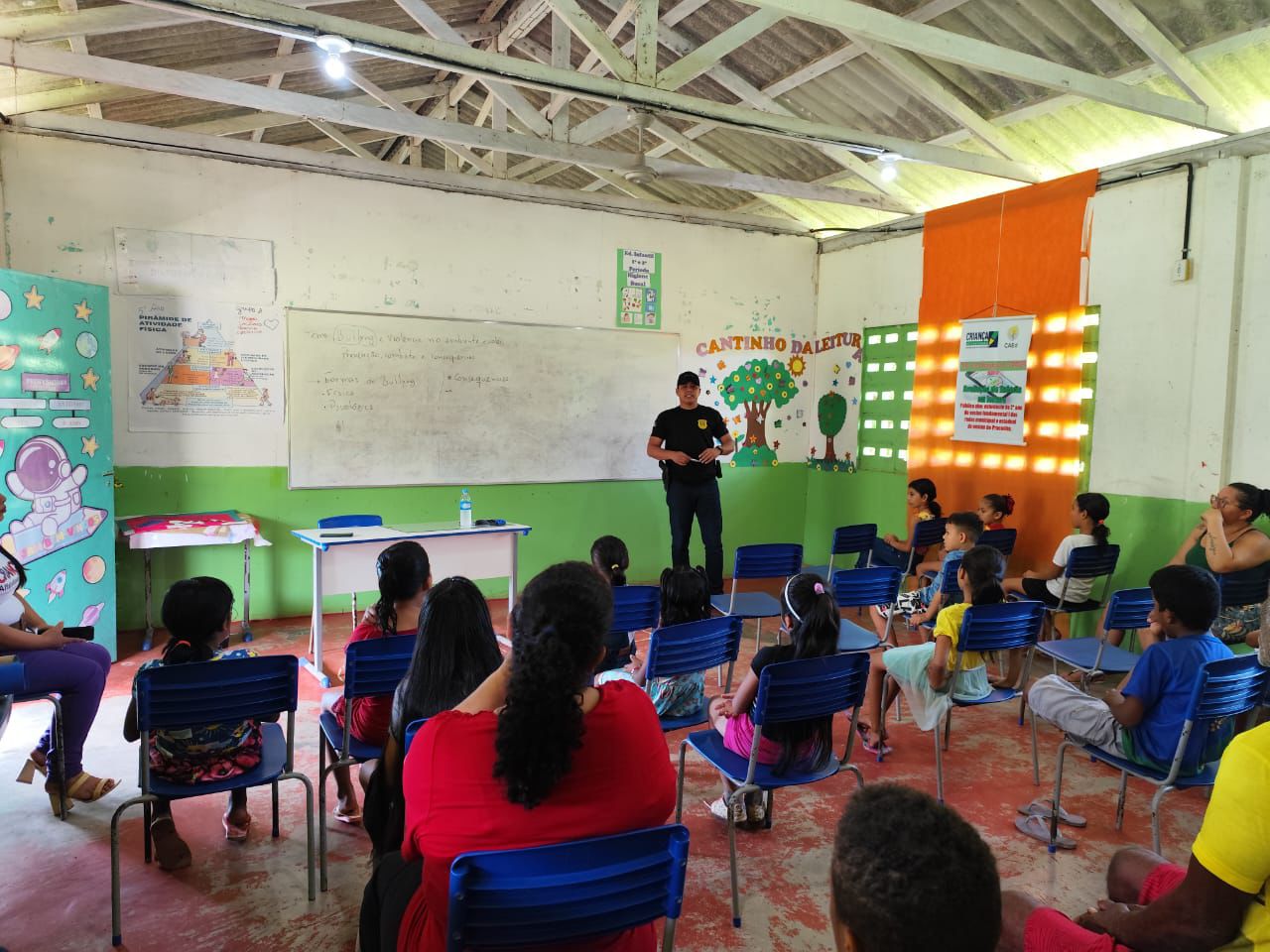 EM PRACUÚBA, POLÍCIA CIVIL REALIZA PALESTRA SOBRE BULLYNG E VIOLÊNCIA NO AMBIENTE ESCOLAR